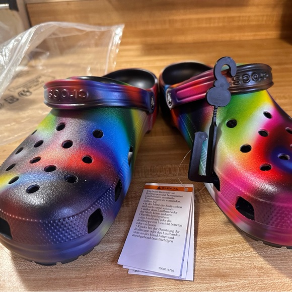 NWT Crocs Black Multi Mens Size 11 - Picture 5 of 6